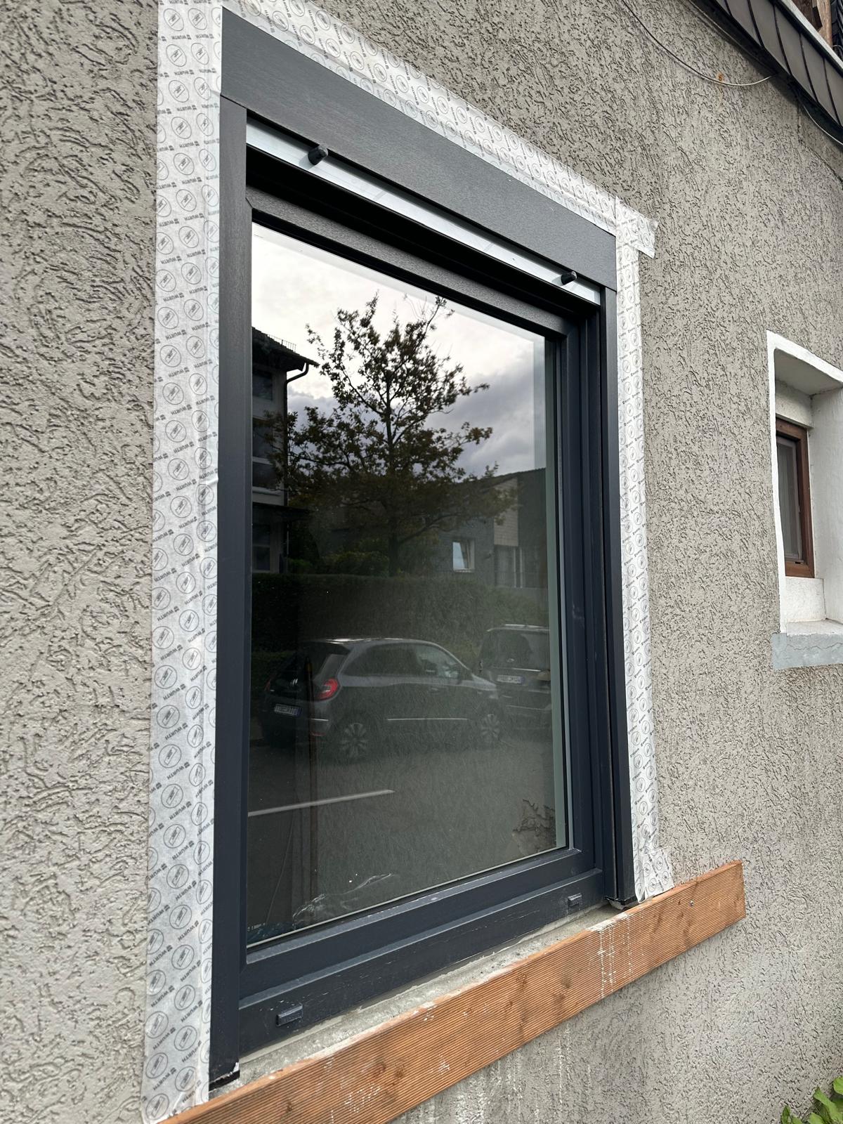 Fenster mit Außenbereich