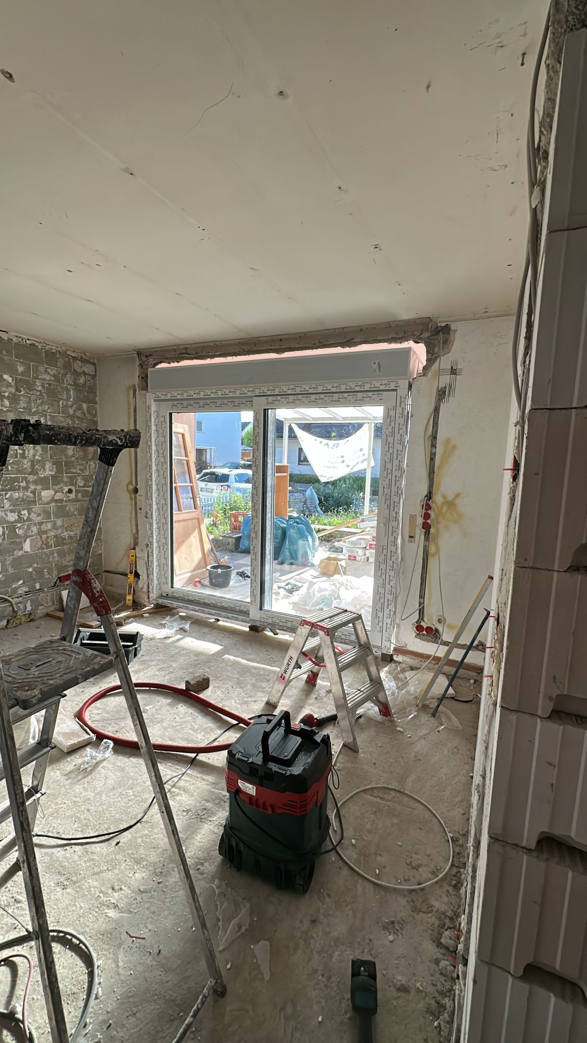 Fensterprojekt während der Baustelle