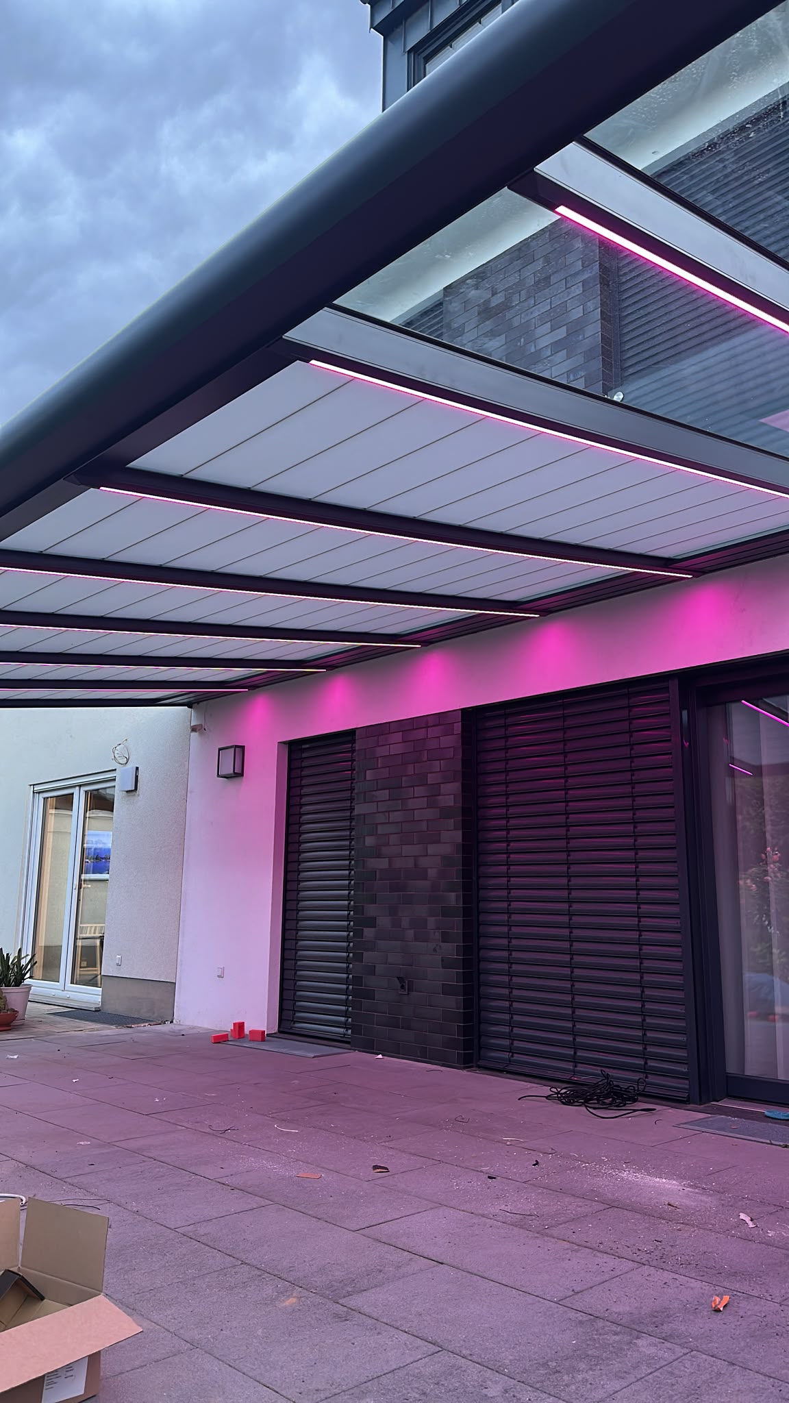 Terrassenüberdachung mit LED Beleuchtung